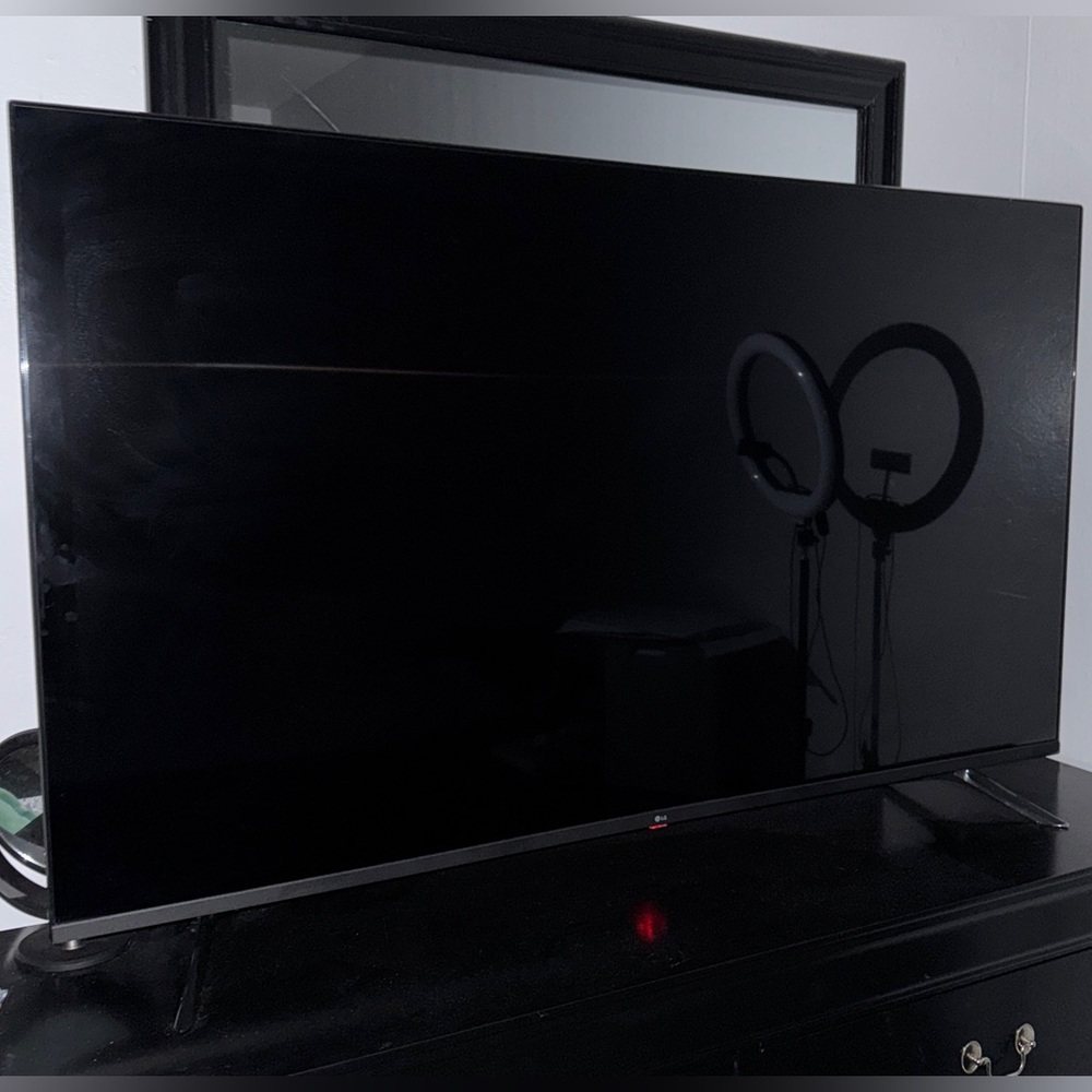 LG 65” SMART TV